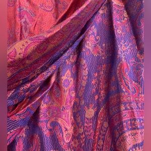 Magenta Paisley Pashmina Scarf / Shawl